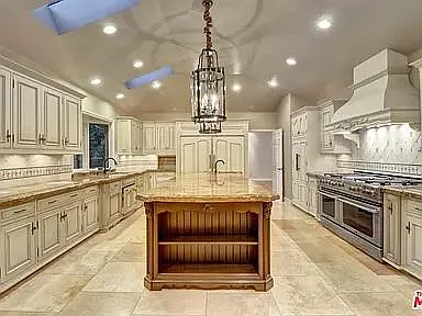 1681 Stone Canyon Rd — Photo 5
