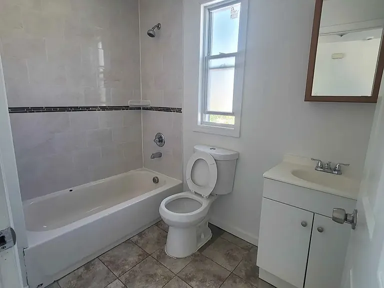 81 Columbia Ave #3 — Photo 5
