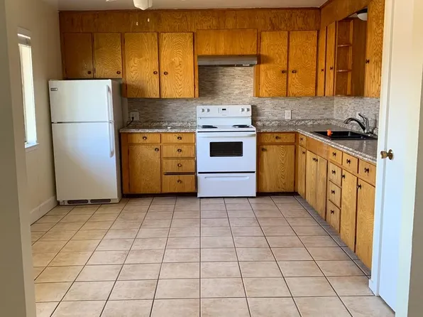 150 Center St APT 2, Auburn, CA 95603