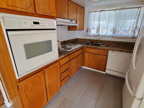 5th image of 35001 Clover St