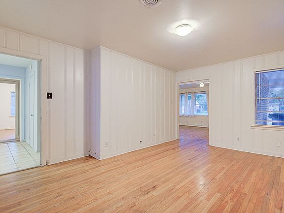 5th image of 4126 McDermed Dr