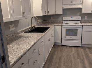 313 N 5th St APT 2, Clinton, MO 64735