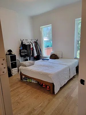 Rented by New Group Realty, Inc. | media 53