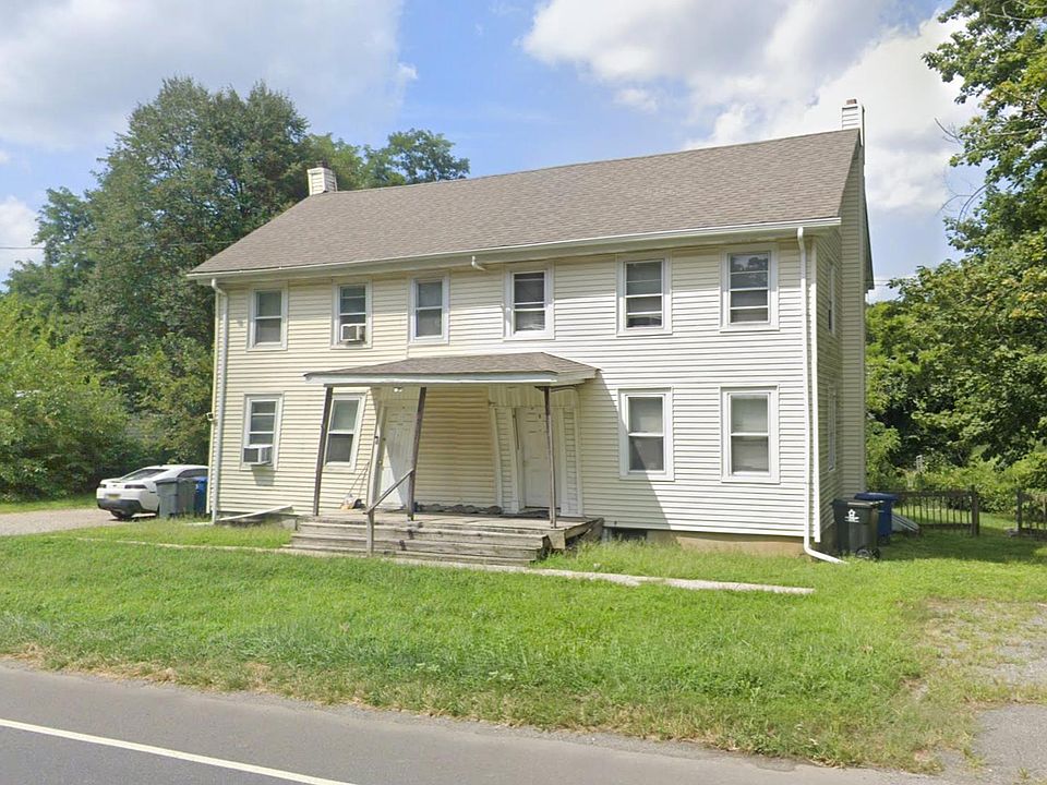 2nd image of 701 Monmouth Rd