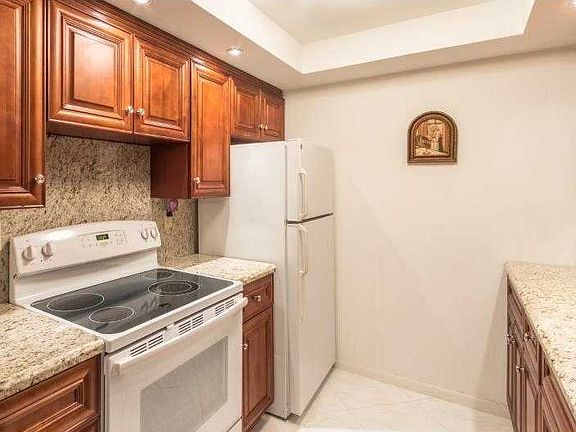 4th image of 2503 Antigua Ter APT J4