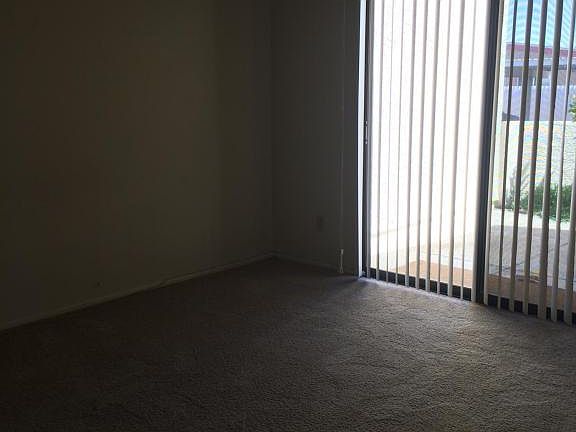 4th image of 718 E Morningside Dr
