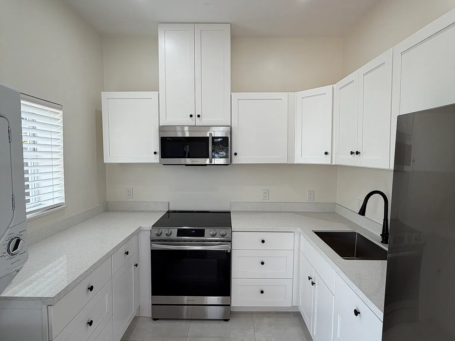 1 bed, 420 sqft, $1,700 — Photo 4