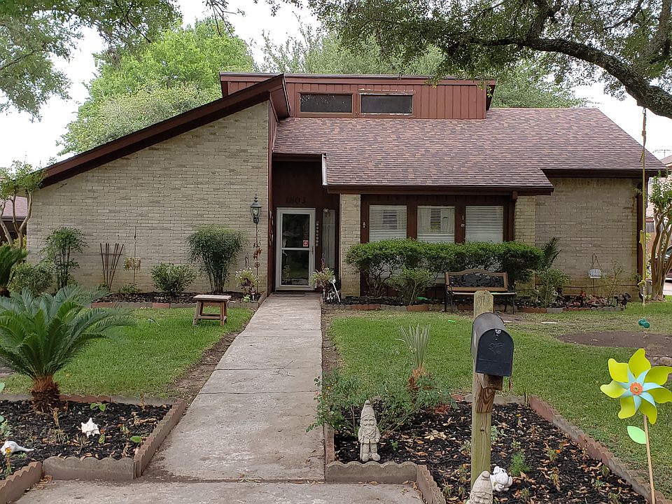 1st image of 1803 Hawthorn Dr