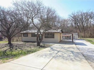 22 Marie Dr, Saint Charles, MO 63301