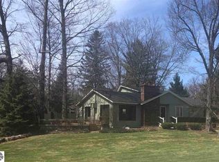 122 S East Bay Blvd, Traverse City, MI 49686