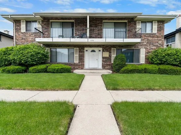 17710 Commercial Ave, Lansing, IL 60438