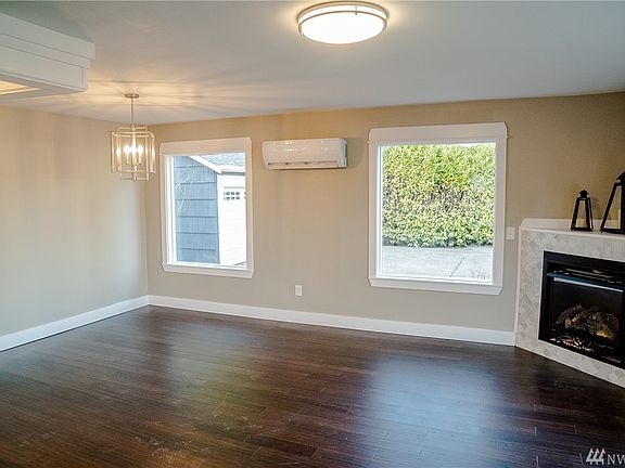 4th image of 1005 Frederick St SE