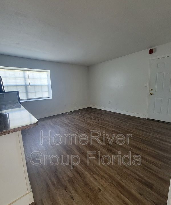 1st image of 11600 Mendel Dr APT 3