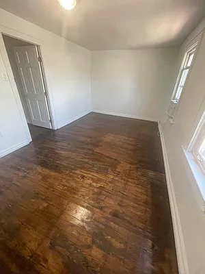 Rented by Delmark Realty LLC | media 6