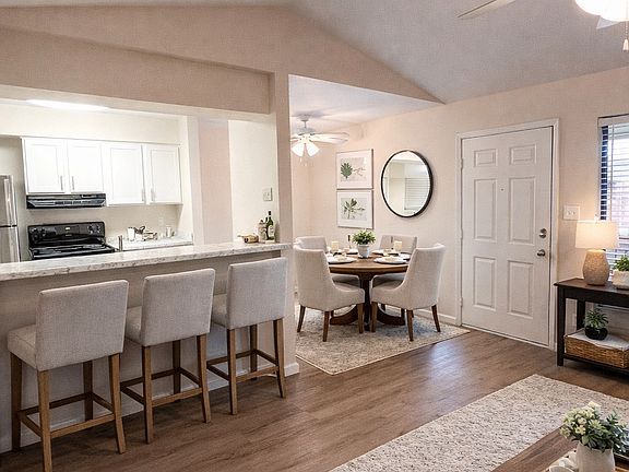 5th image of 8615 Rockwood Ln #315