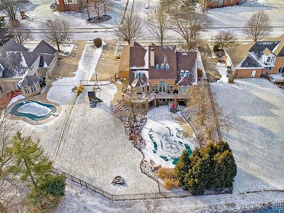 5th image of 660 Southern Belle Blvd