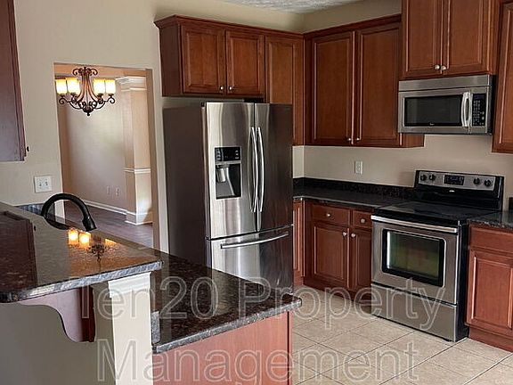 4th image of 8039 Santee Ct