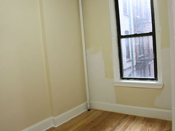 4th image of 1176 President St APT 7