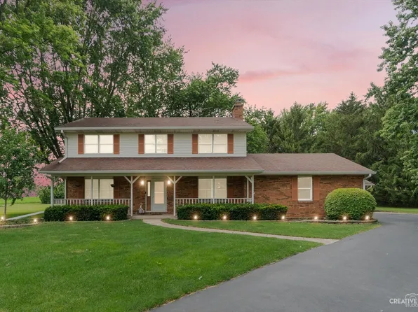 96 Hillside Dr, Yorkville, IL 60560