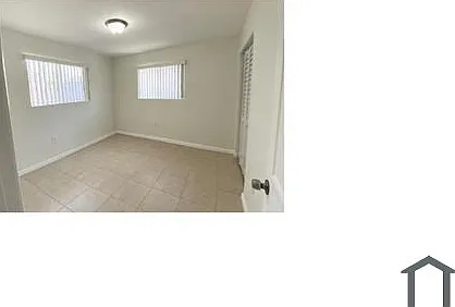 1121 NW 4th St — Photo 5