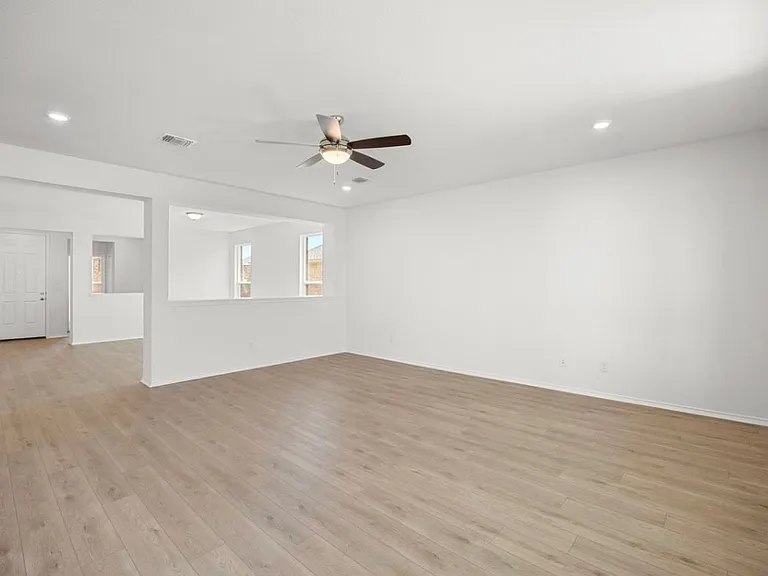 3720 Cerino Ln — Photo 32