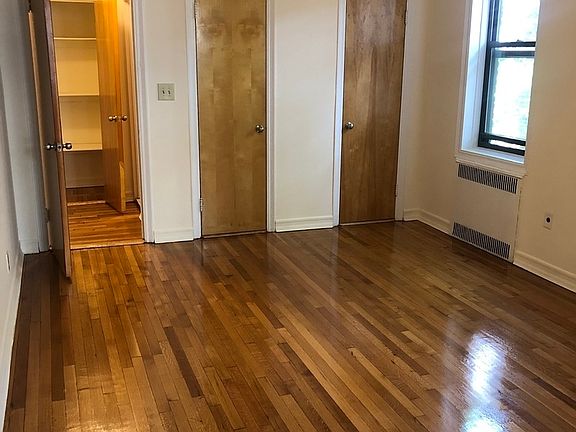 4th image of 34-31 81st St #B42