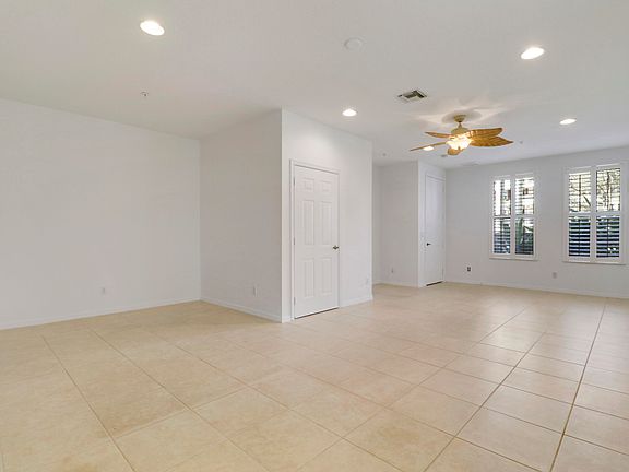 5th image of 4273 E Main Street E