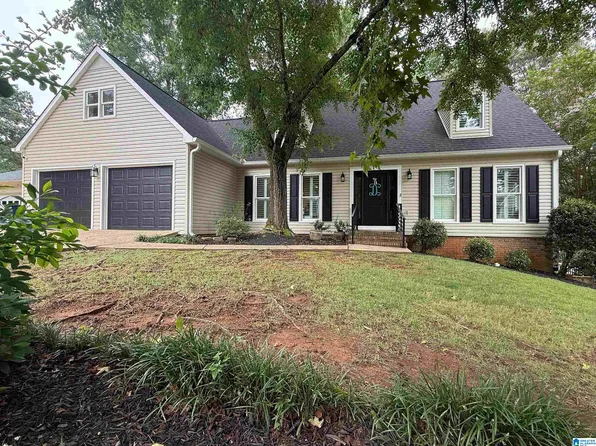 1209 Somerset Ln, Anniston, AL 36207