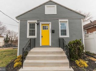 907 Eastern Ave, Capitol Heights, MD 20743