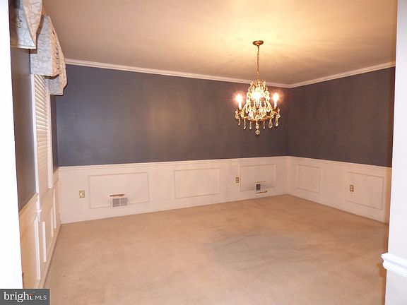 5th image of 18201 Hollingsworth Dr