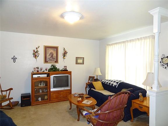 4th image of 503 W Fannin St