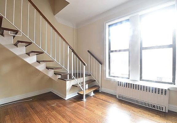 3rd image of 2350 Broadway Penthouse 3