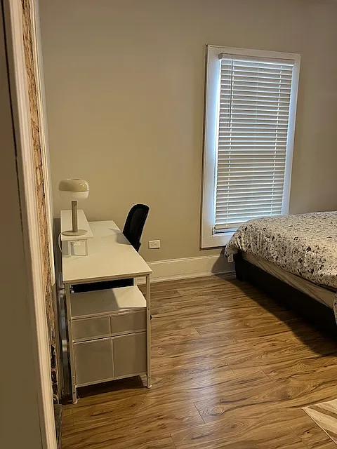 4 bed, 2800 sqft, $1,150 — Photo 1