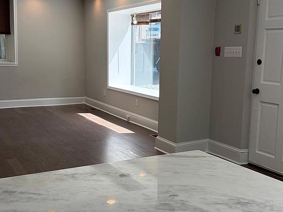 3rd image of 112 Cotton St