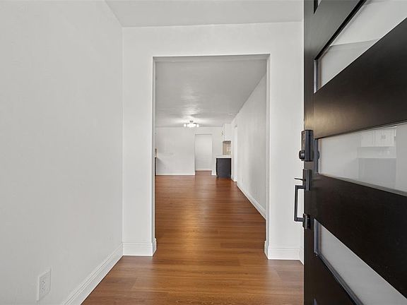 3rd image of 6111 18TH STREET