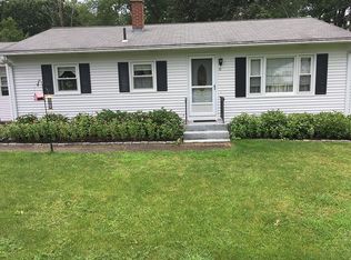 32 Glendale Cir, Windsor Locks, CT 06096