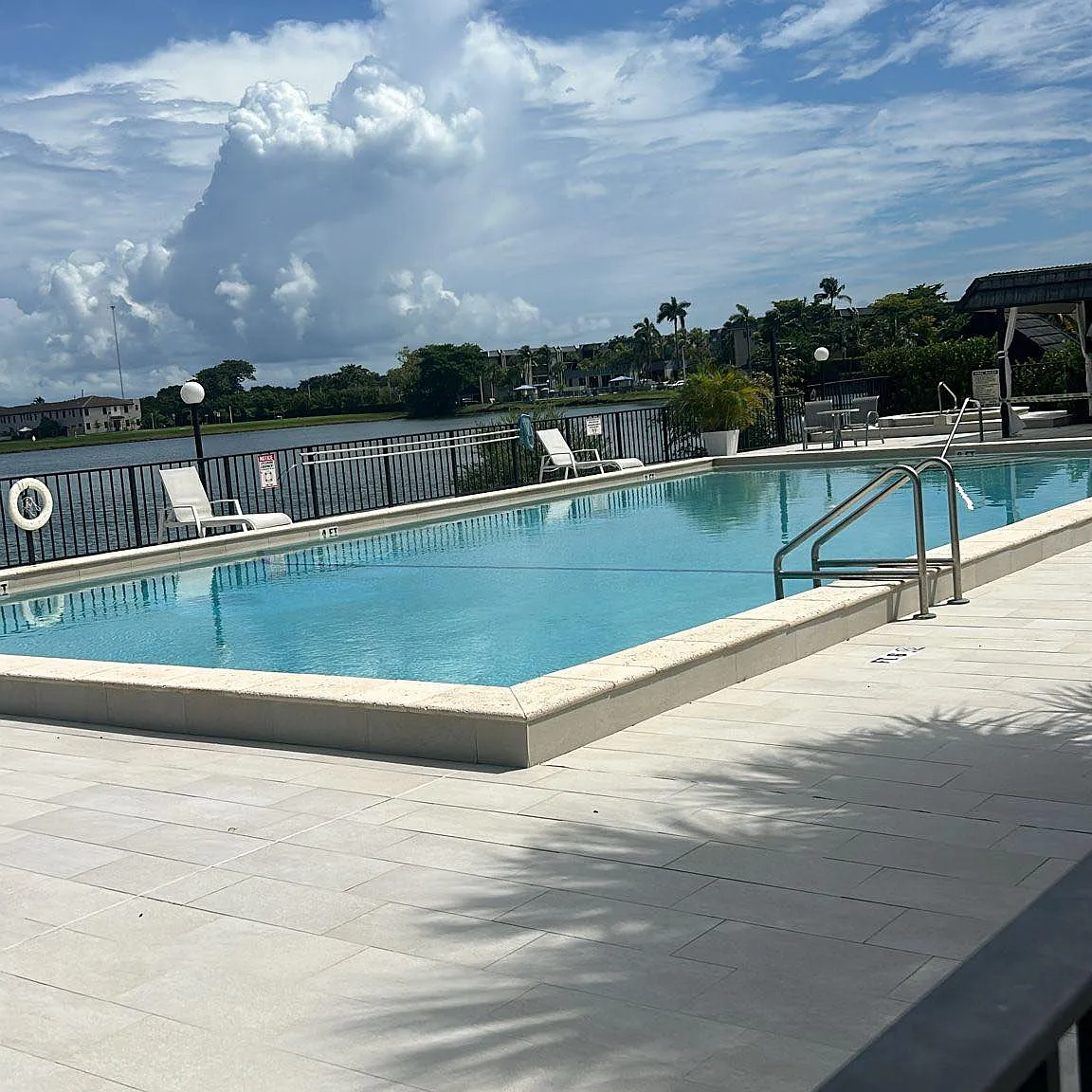 2 bed, 1400 sqft, $2,400 — Photo 4