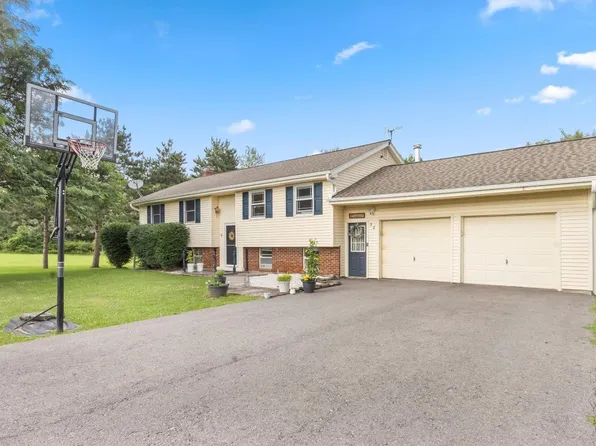 32 Richard Rd, Binghamton, NY 13901