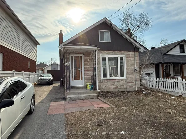 538 Broadhead Ave, Ottawa, ON K1Z 5S1
