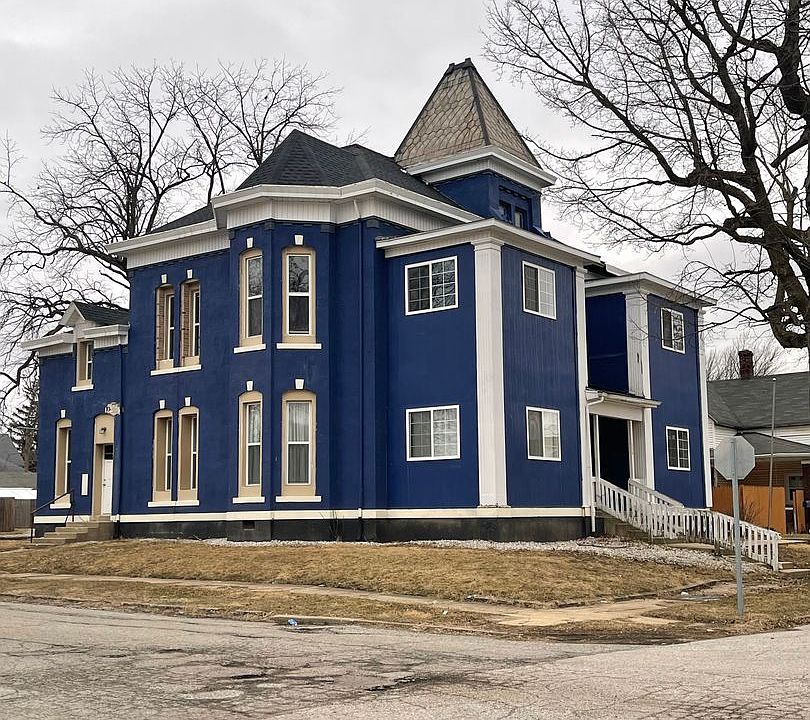1st image of 500 N Gentry St #103
