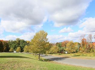 3 Danforth Farm Rd #V, Wilbraham, MA 01095