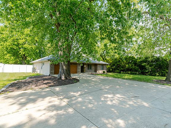 2nd image of 3018 Springfield Rd