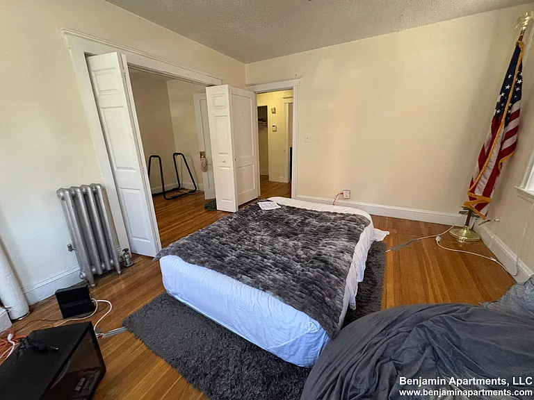 5 Barrows St #1 — Photo 2