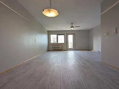 1 bed, 948 sqft, $1,400 — Photo 2