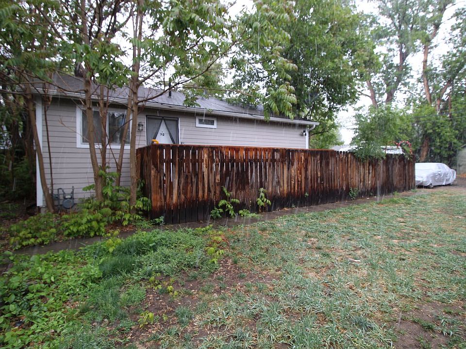 1st image of 705 E 6th St #1/2