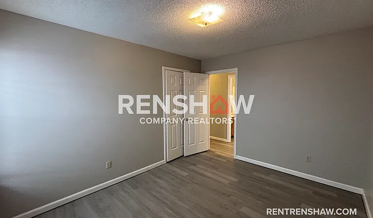 4198 Meadow Valley Dr E — Photo 7