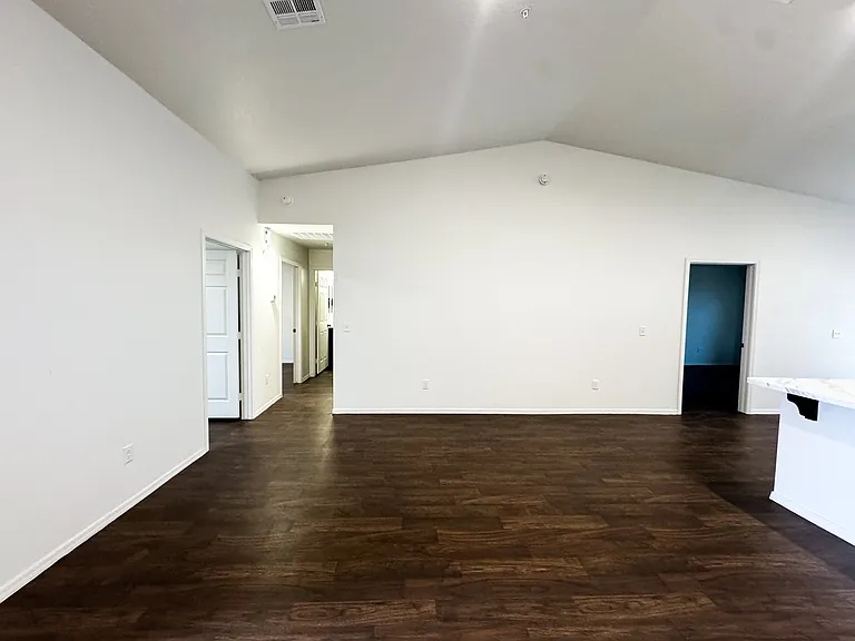 7176 E 38th Ln — Photo 11