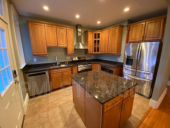 4th image of 4012 Hartford St