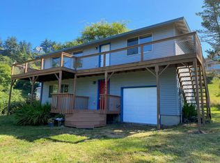 1555 Hillcrest Ave W, Oceanside, OR 97134