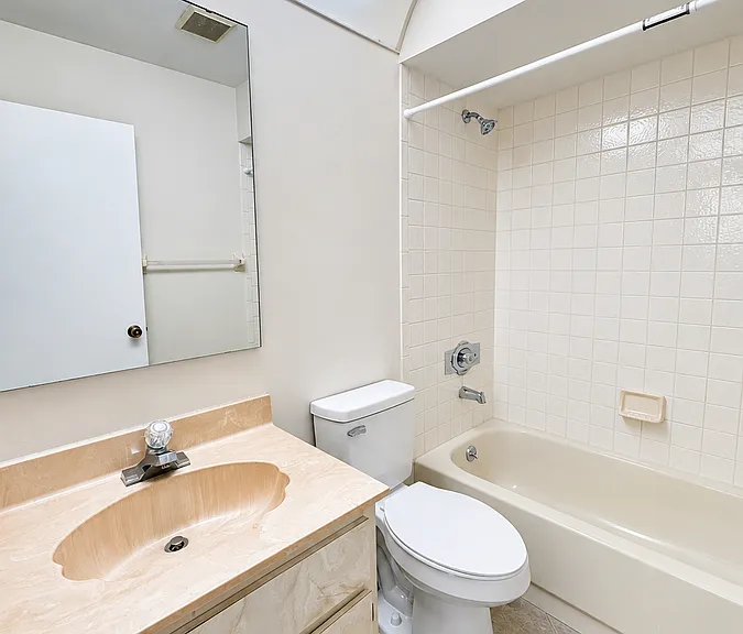 320 SW 3rd Pl #3 — Photo 21